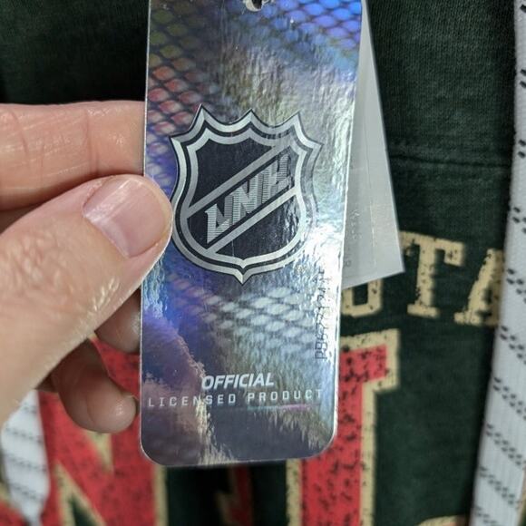 NHL Minnesota Wild Sweatshirt Mens Small Hoodie Pullover Hockey Green Red - Picture 6 of 9